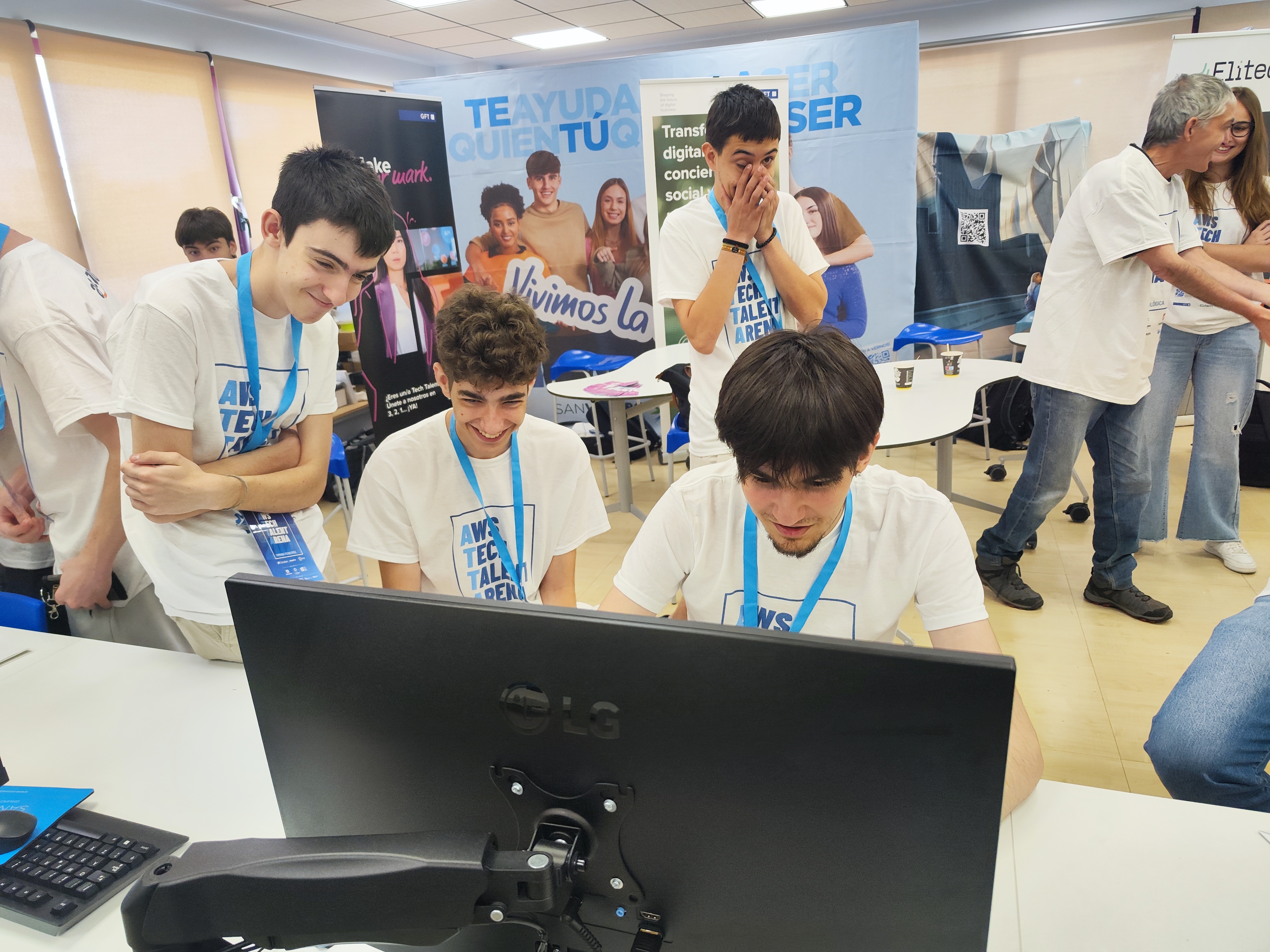 Students at Centro San Valero in class and at the ATTA challenges · photo 3
